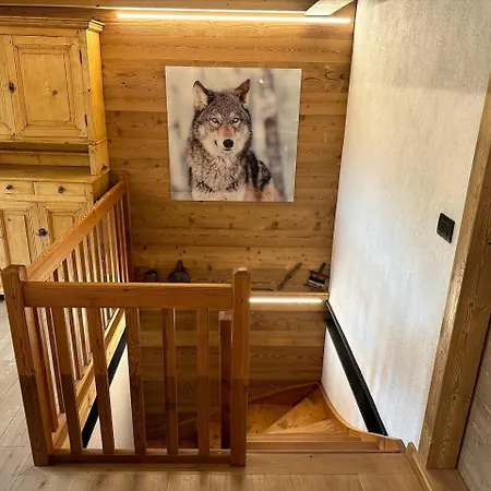 Val Ferret Cir 0246 كورمايور