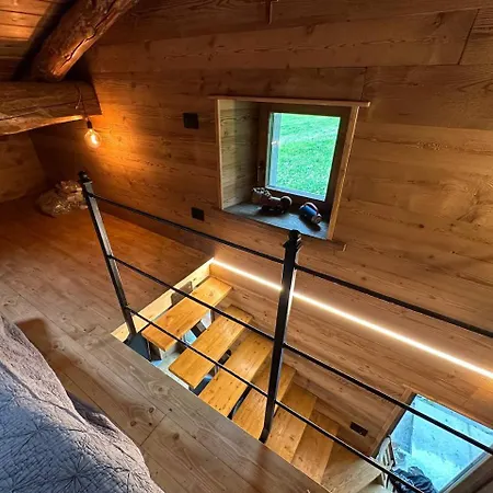 Val Ferret Cir 0246 شاليه