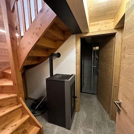 Val Ferret Cir 0246 شاليه كورمايور